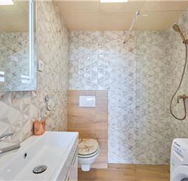 4 Bedroom Villa with pool and terrace near Dubrovnik, Sleeps 8
